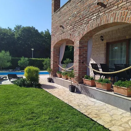 Villa Baleta *